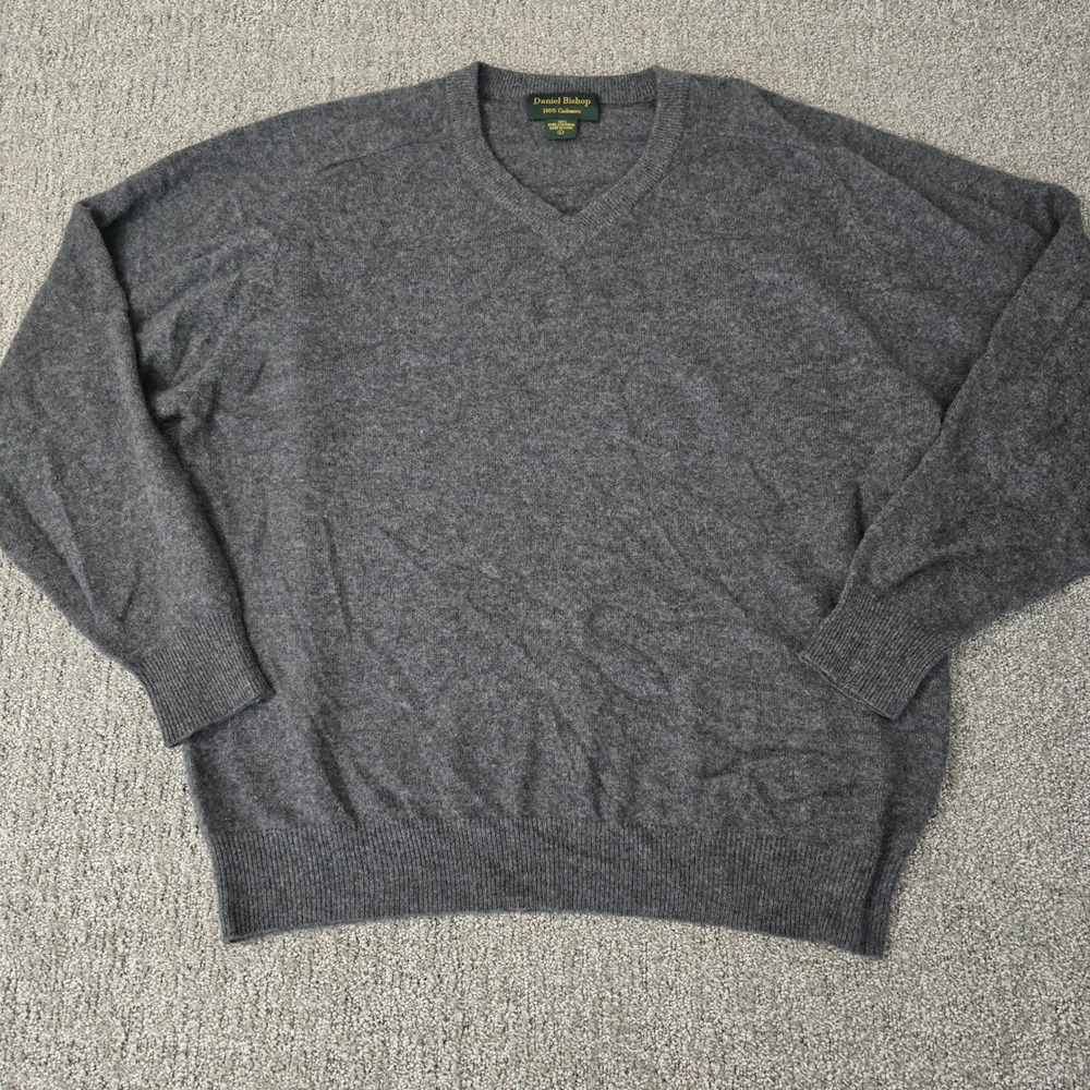Daniel Bishop 100% Cashmere‎ Sweater Mens L Gray V Neck Luxury Minimalist Soft